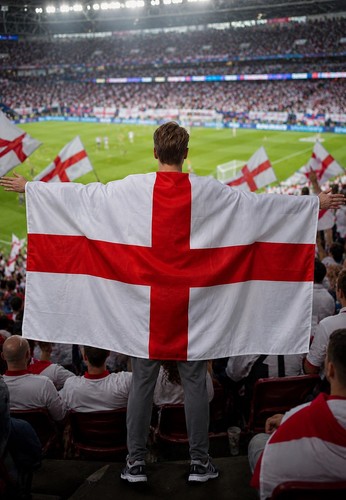 England wearable flag 5x3ft - wearable,